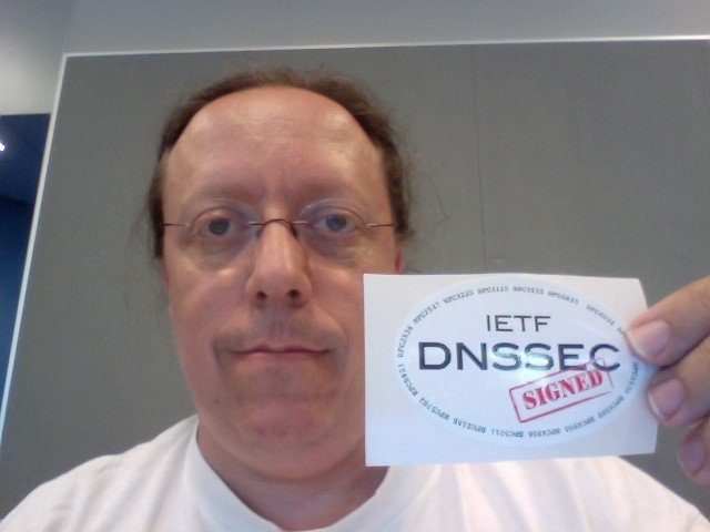 DNSSEC Sticker